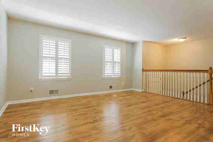 3515 Valley Cir - Photo 2 of 15