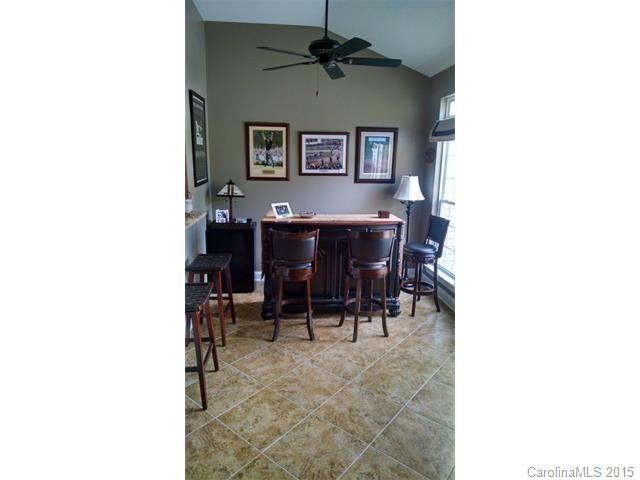 14814 Rocky Top Dr - Photo 2 of 9