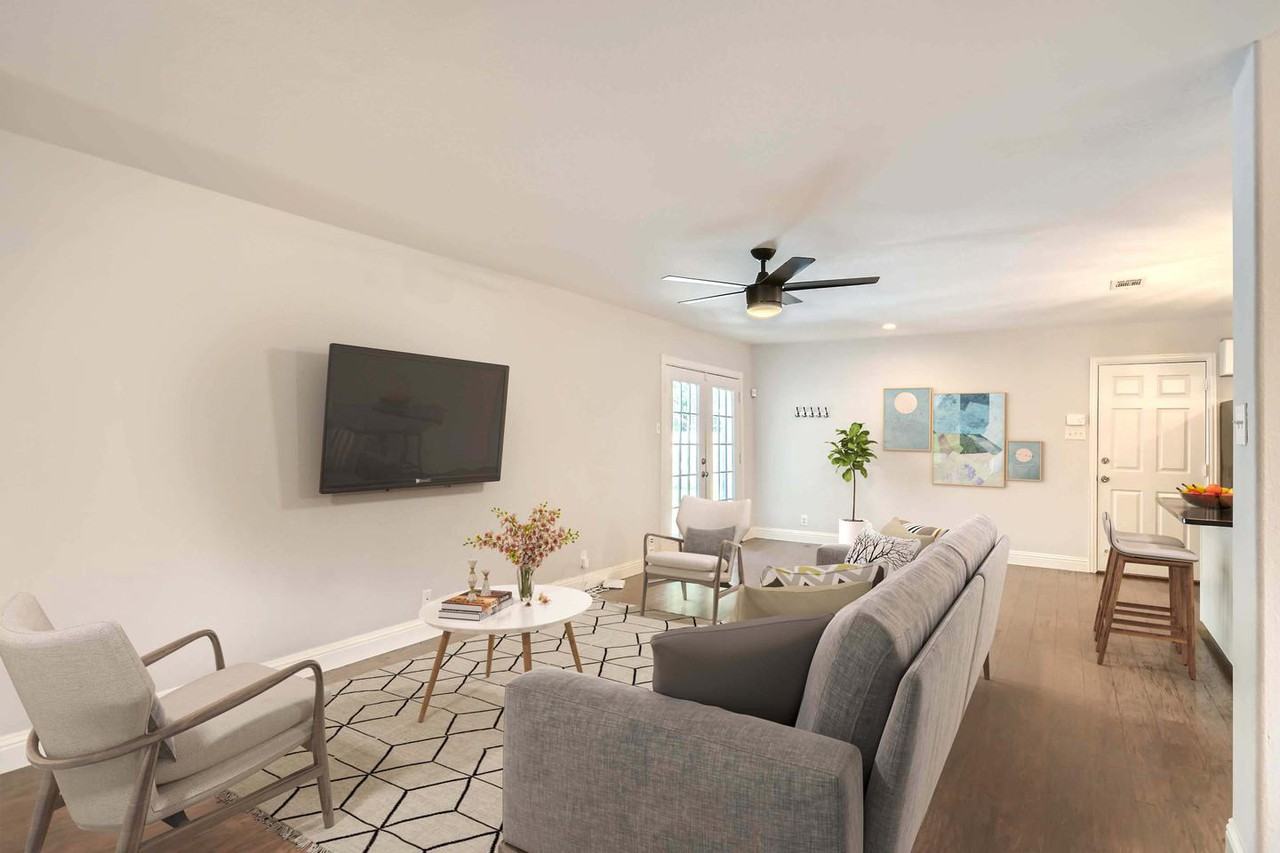 1315 Stevens Ridge Dr - Photo 2 of 21