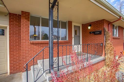 35 Upham St #A - Photo 2 of 12