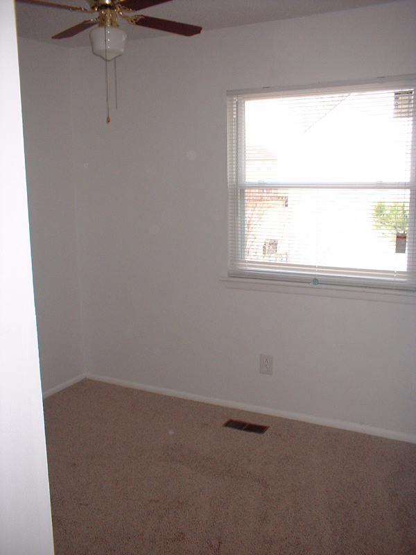 3691 Windmill Dr - Photo 3 of 13