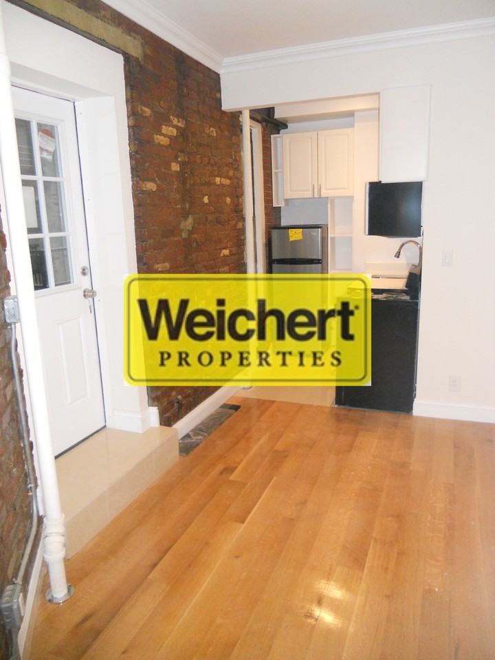 Broome St & Mulberry St #2br