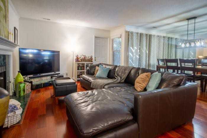 101 Garden Ct - Photo 3 of 30