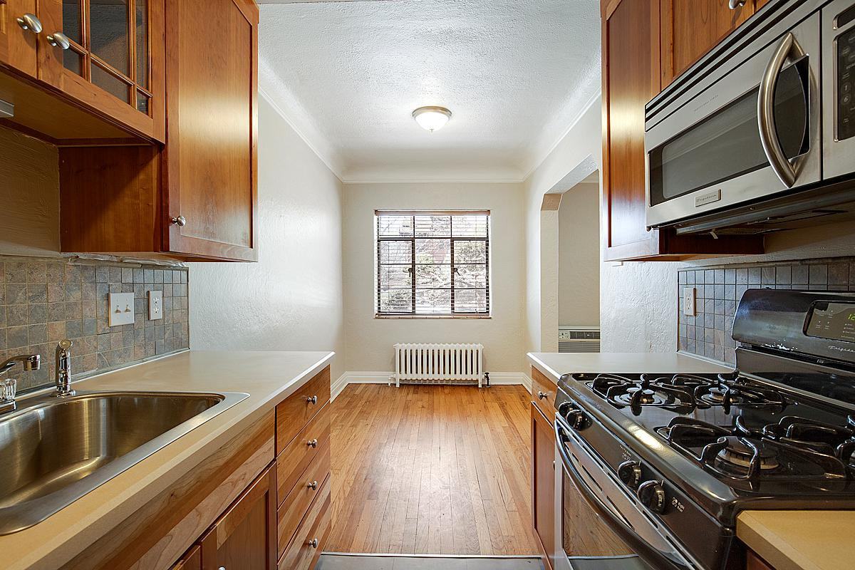 Park Aire Apartments - Photo 3 of 11