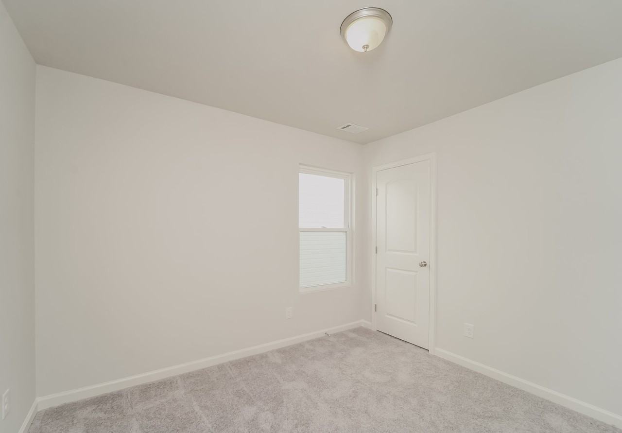 639 Farmstead Trl - Photo 5 of 14