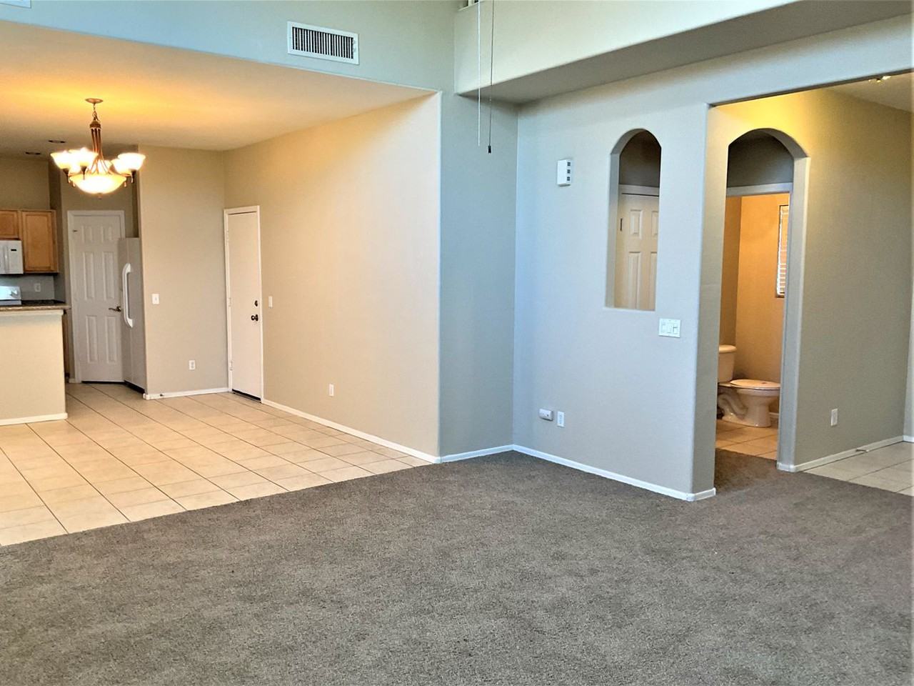 2529 E La Costa Dr - Photo 2 of 15