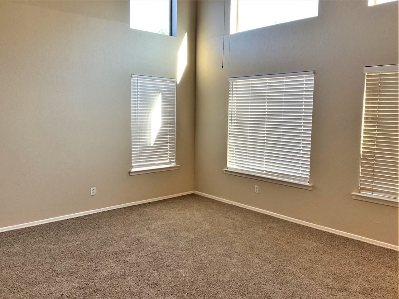 2529 E La Costa Dr - Photo 3 of 15