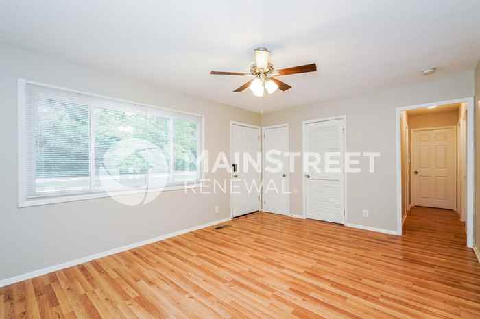 1811 E 75th St - Photo 3 of 16