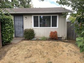 7425 Se Henry St #1 - Photo 1 of 1