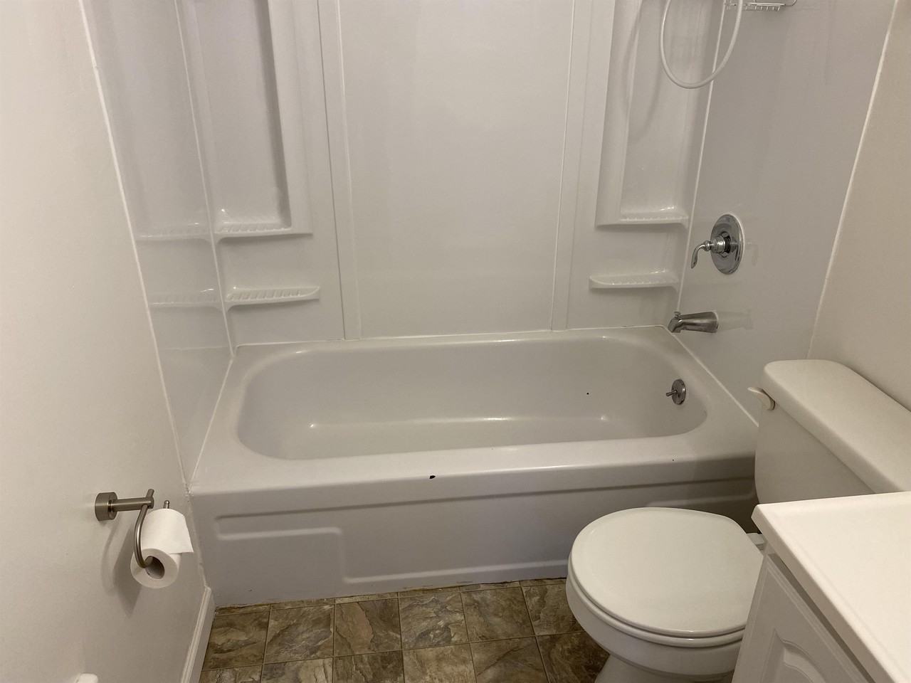 7425 Se Henry St #1 - Photo 7 of 13