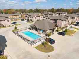 featured image of 1603 W Walnut St