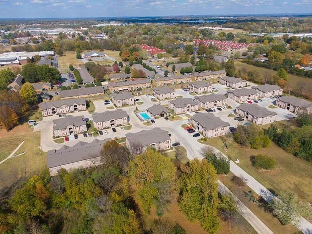 1603 W Walnut St - Photo 4 of 14