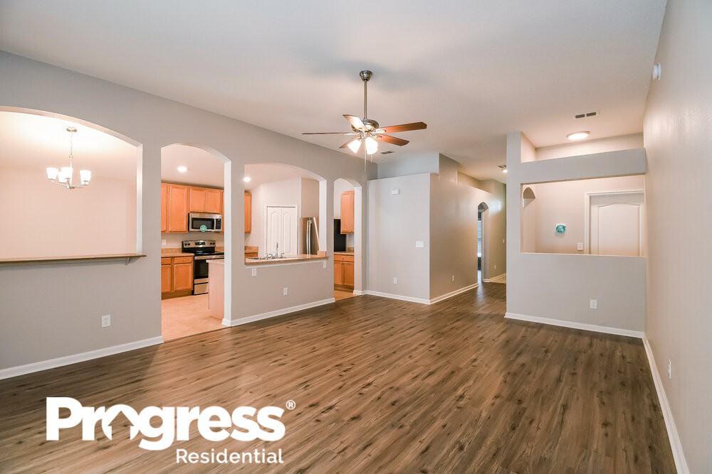 10843 Birchard Ln - Photo 3 of 21