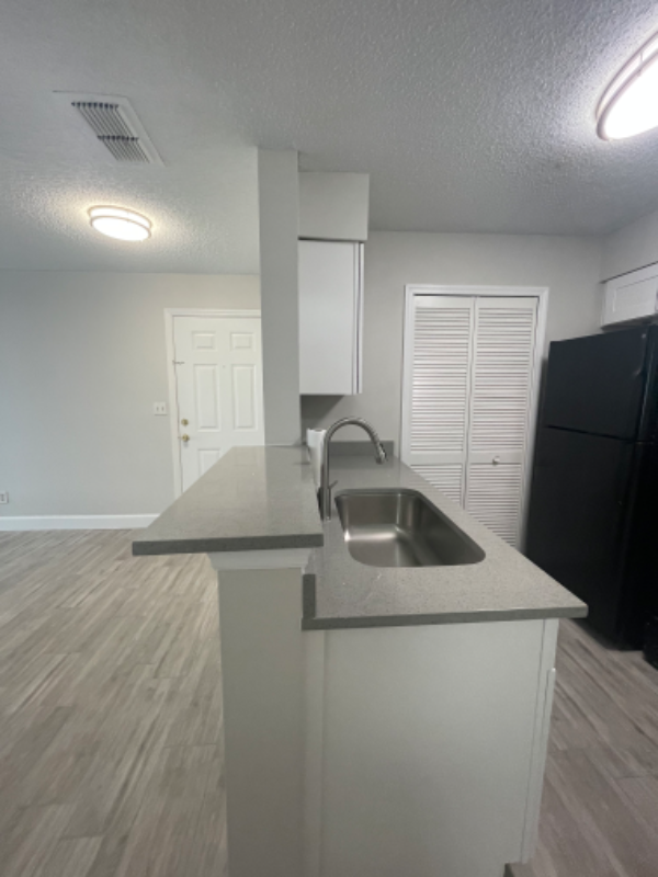 1091 S Hiawassee Rd #214