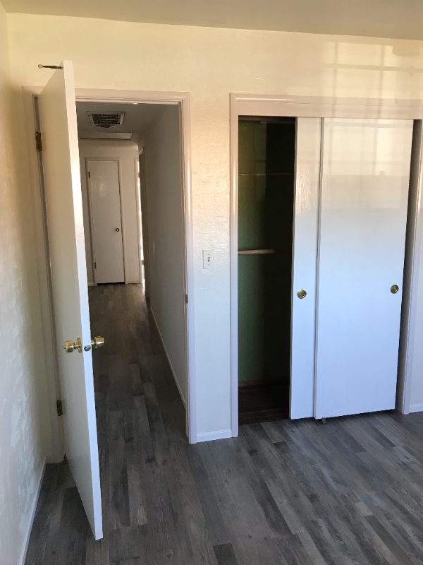 1 Boone Dr - Photo 4 of 7