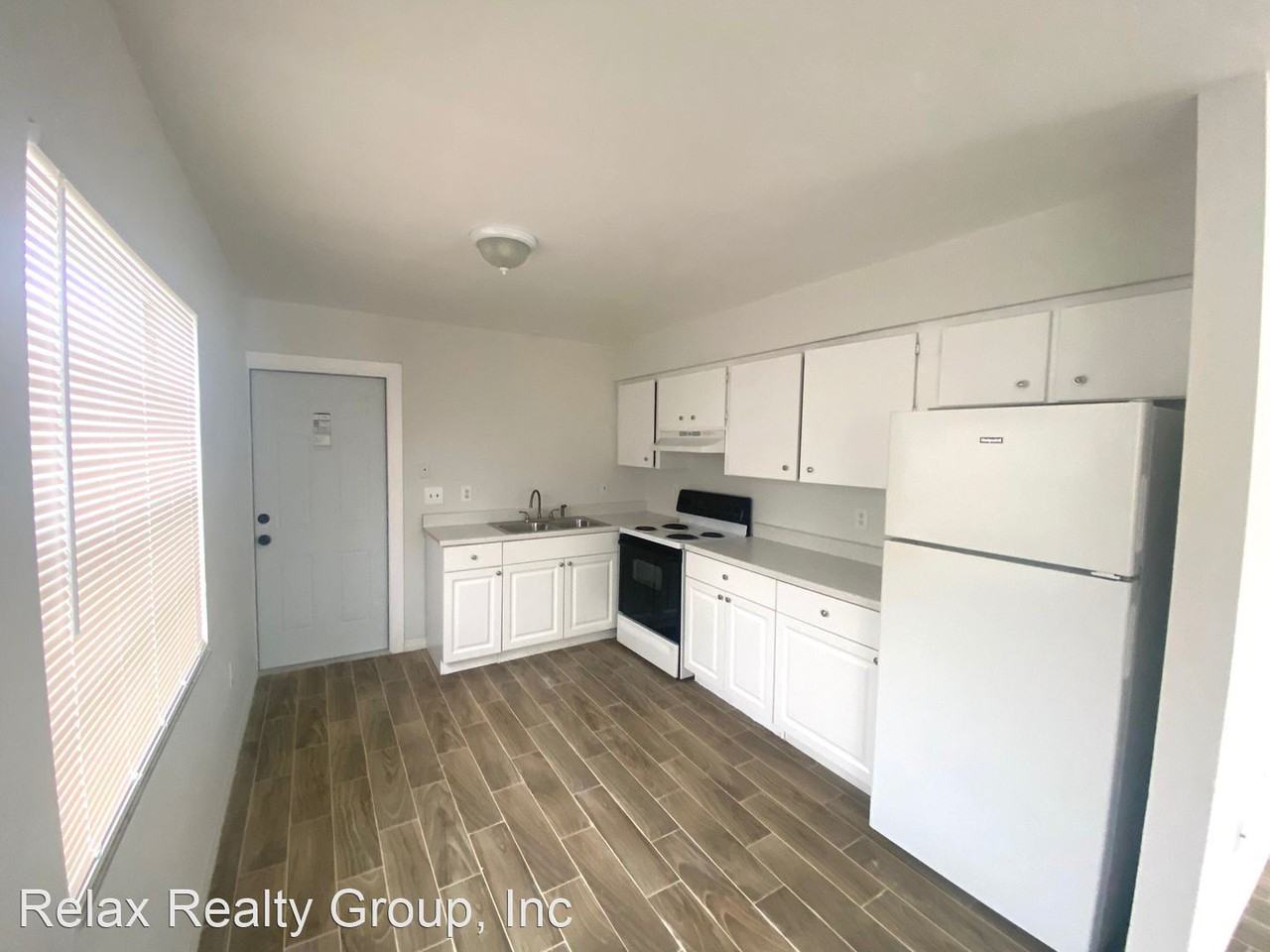 7711 17th Street Court East - Photo 3 of 7