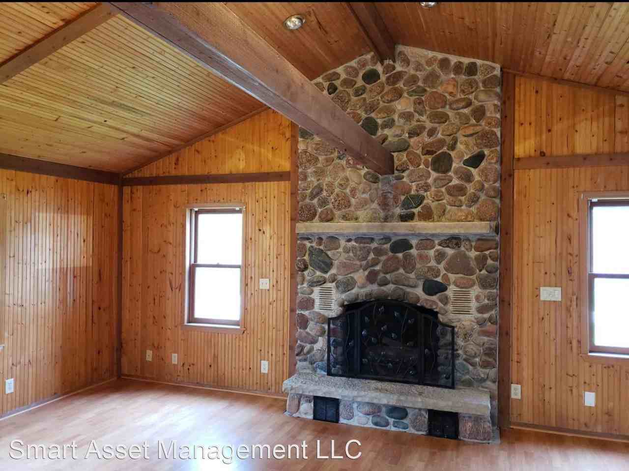 3140 N 129th St - Photo 2 of 18