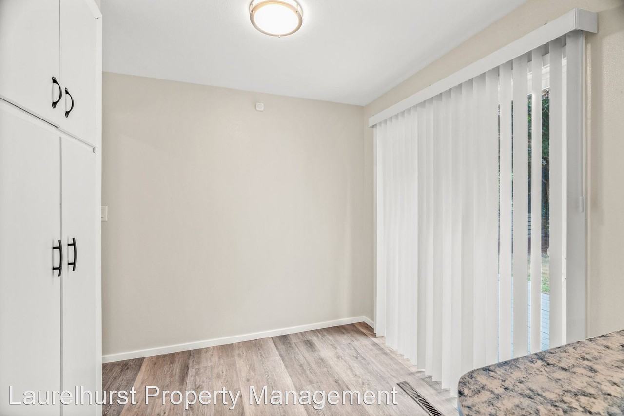 330 3rd Pl Nw - Photo 2 of 23