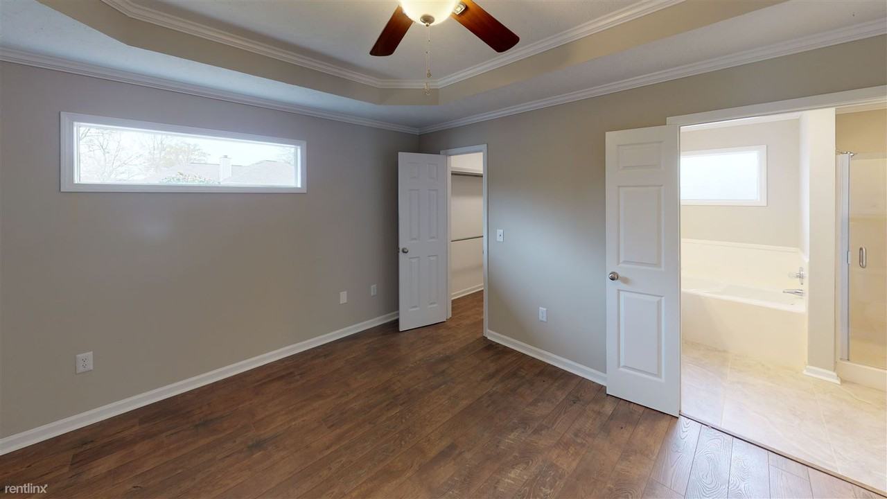 332 White Oak Dr - Photo 2 of 13