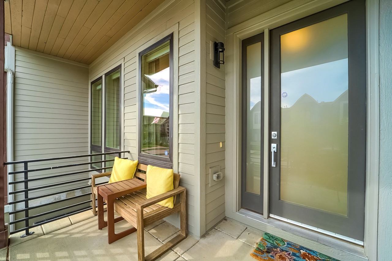 5313 5th St #B - Photo 2 of 32