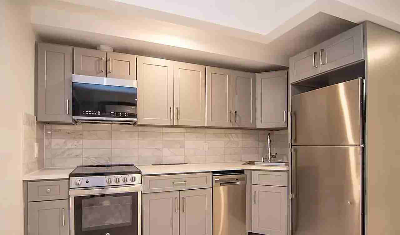 115 W 136th St #4C