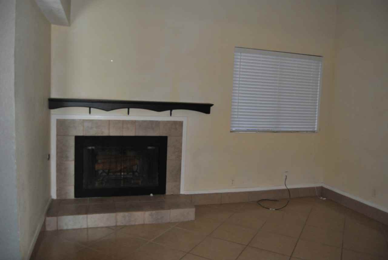 5504 Oakbriar Cir #1 - Photo 4 of 18