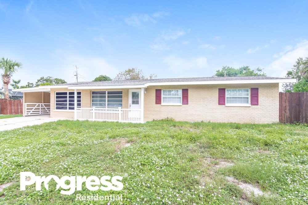 1521 Burgess Ct - Photo 2 of 16