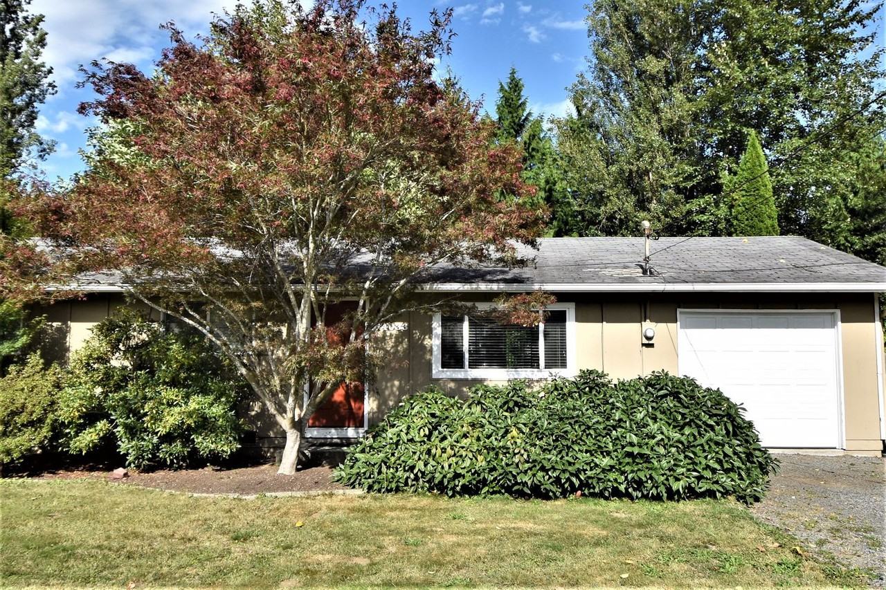 14033 Connelly Rd - Photo 2 of 10