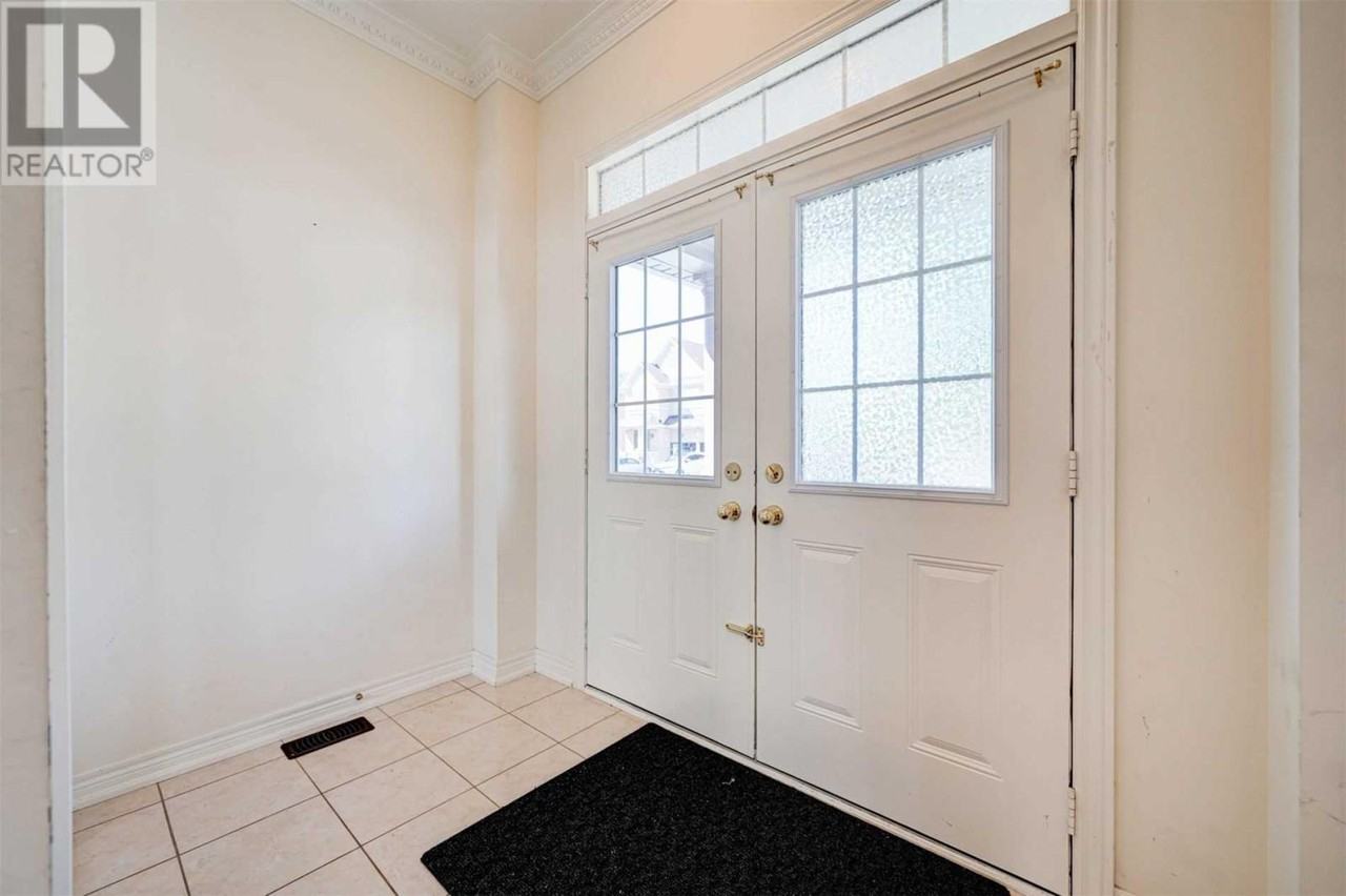 81 Estrella Crescent - Photo 3 of 31