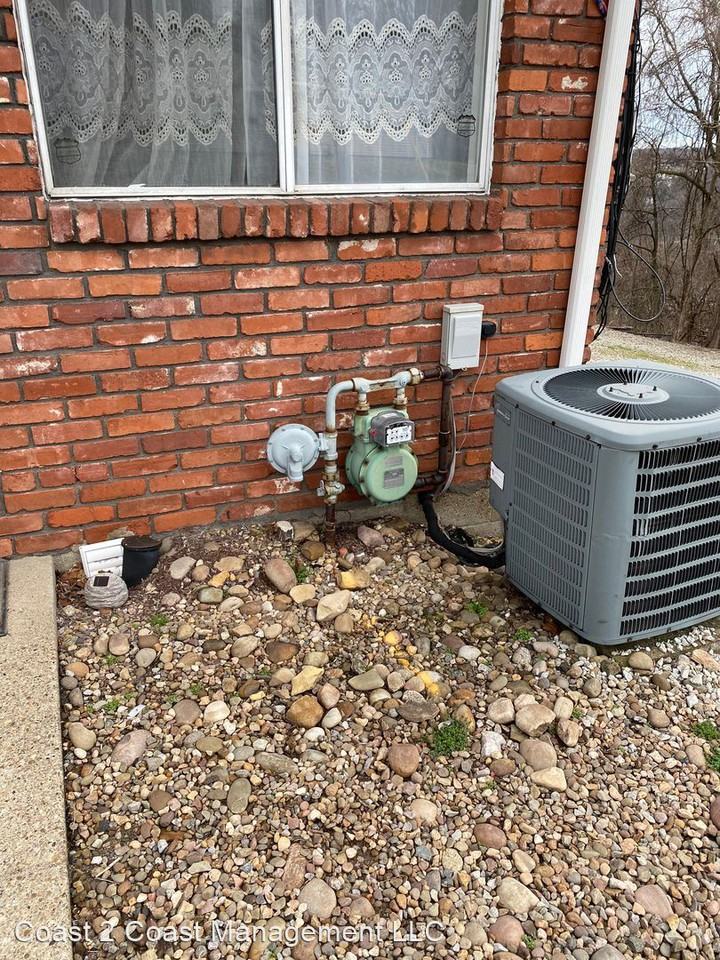 335-345 Dersam St. - Photo 3 of 34