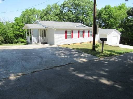 212 Beatress Cir - Photo 3 of 16