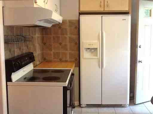 2122 E 70th St - Photo 2 of 25