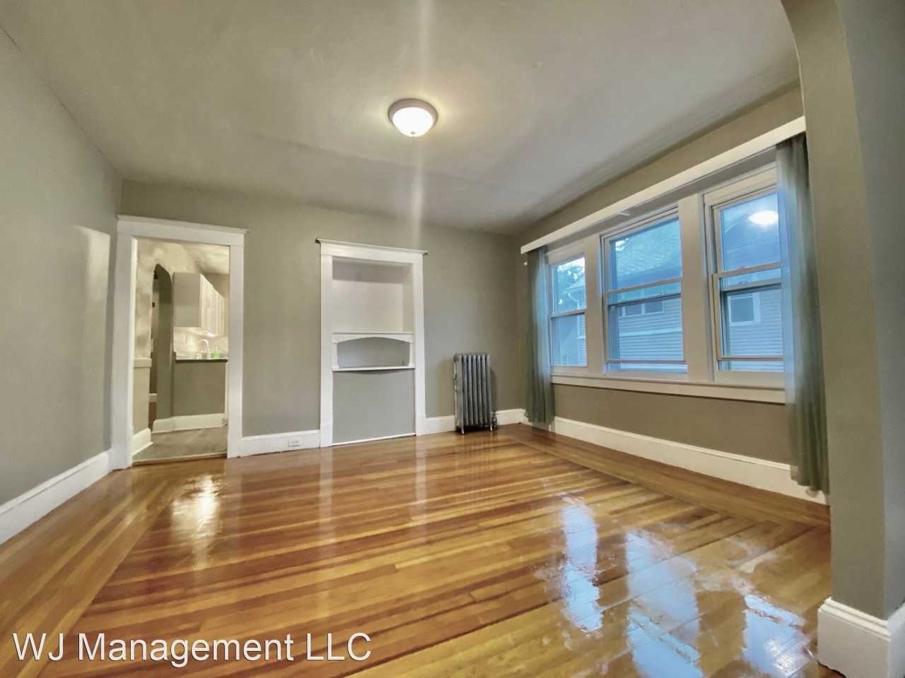 14 Ledyard St - Photo 3 of 11
