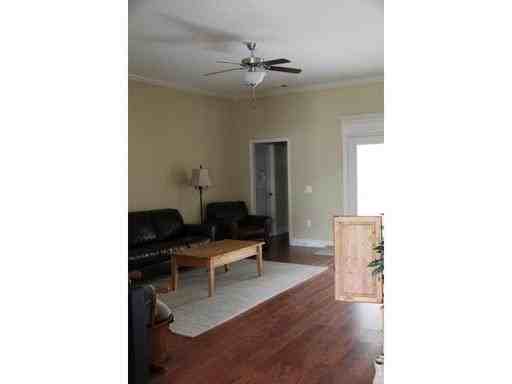 721 English Oak Dr - Photo 2 of 10