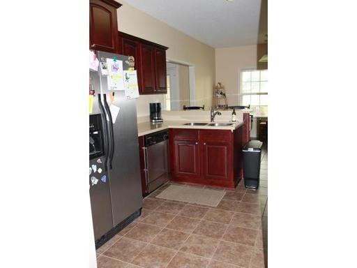 721 English Oak Dr - Photo 3 of 10