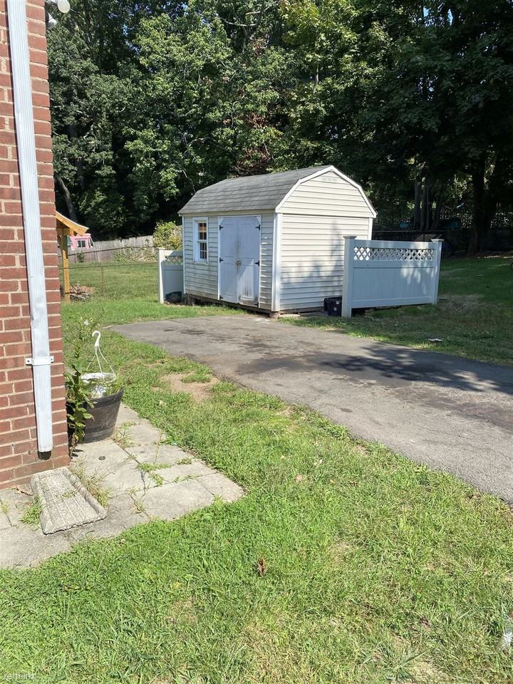 563 Russell St Apartments in Fair Haven Heights, New Haven, CT 06513 Zumper