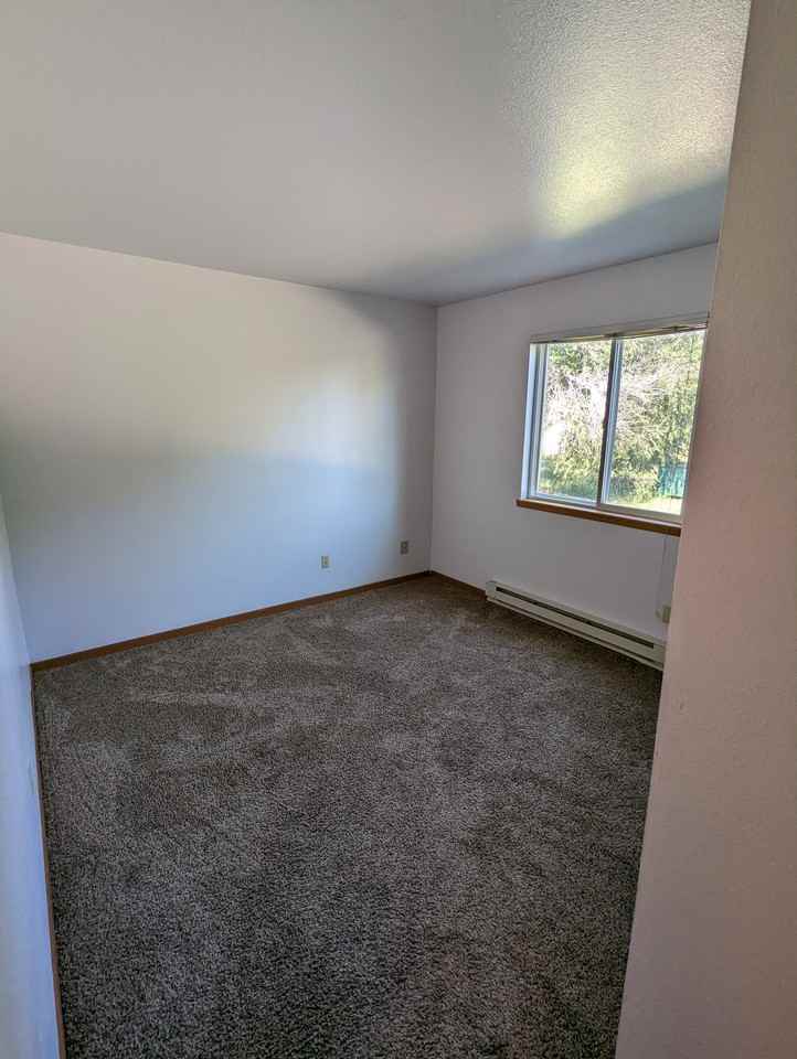 110 Garfield Ave #1 - Photo 4 of 7