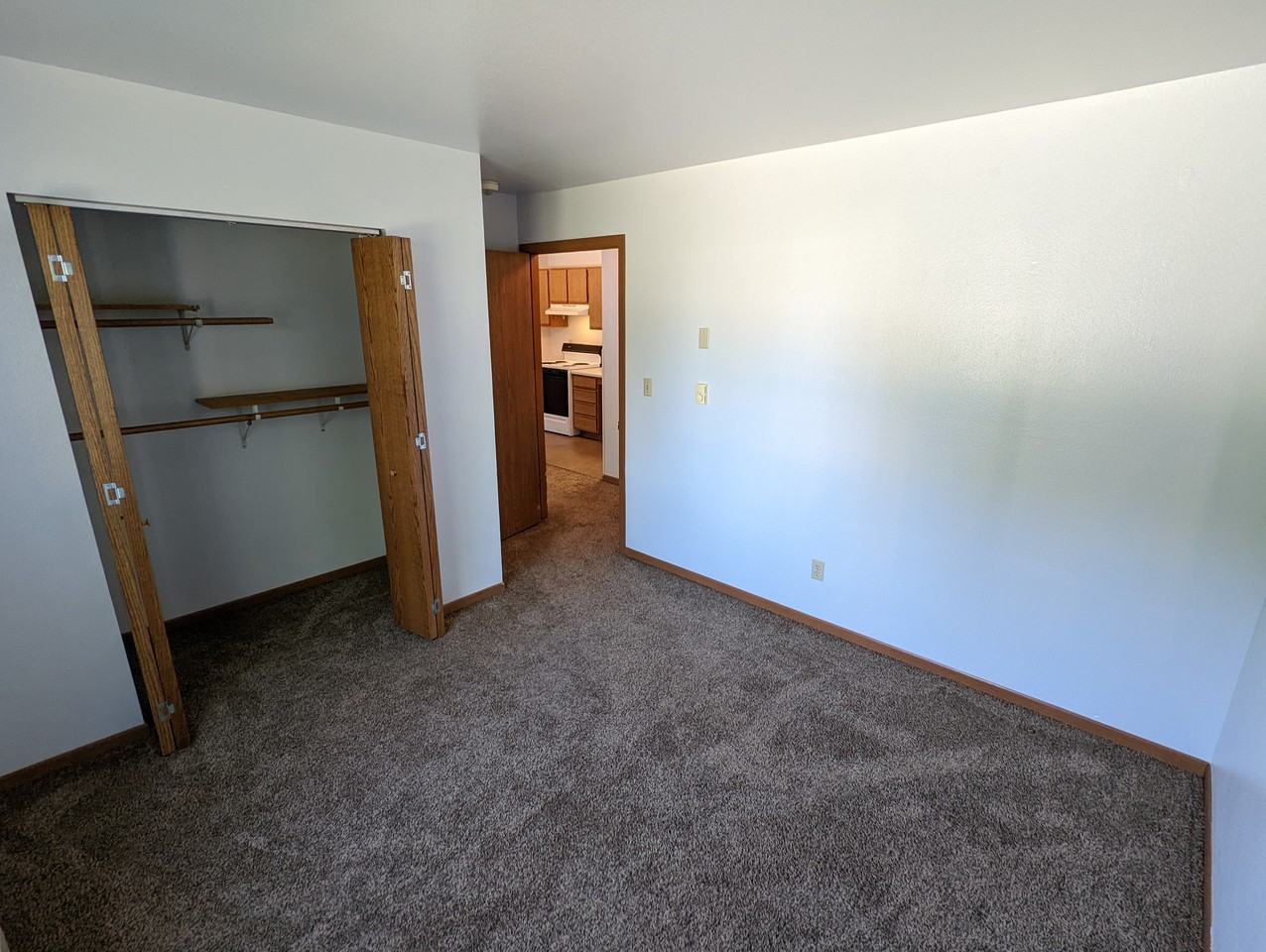 110 Garfield Ave #1 - Photo 6 of 7