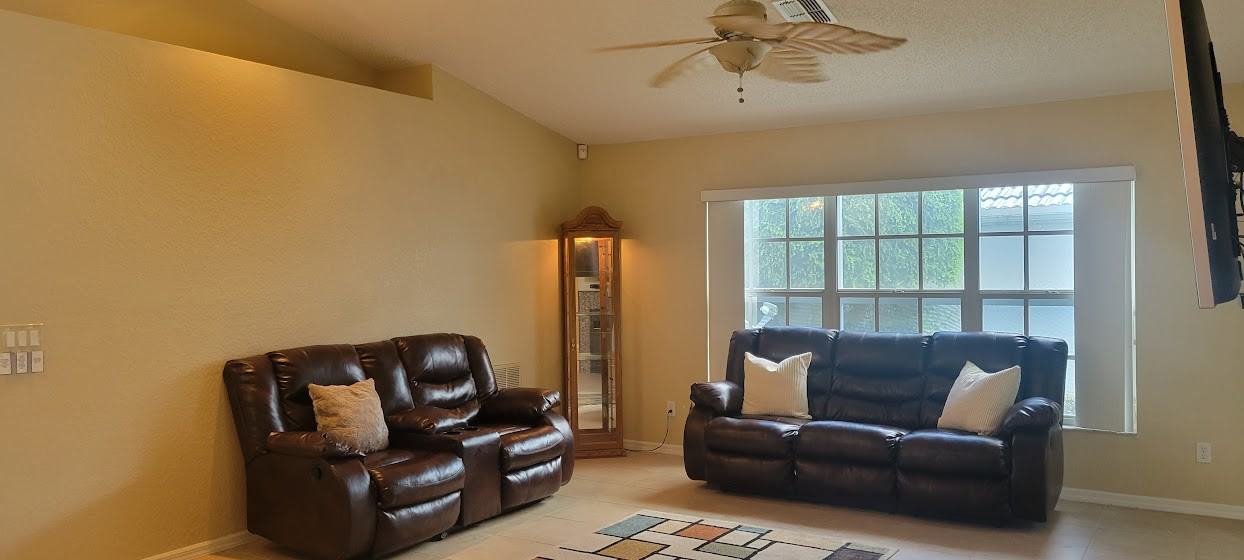10439 Casa Grande Cir - Photo 2 of 26