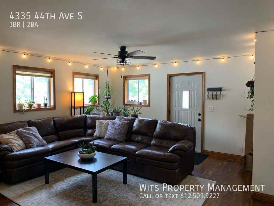 4335 44th Ave S - Photo 2 of 40