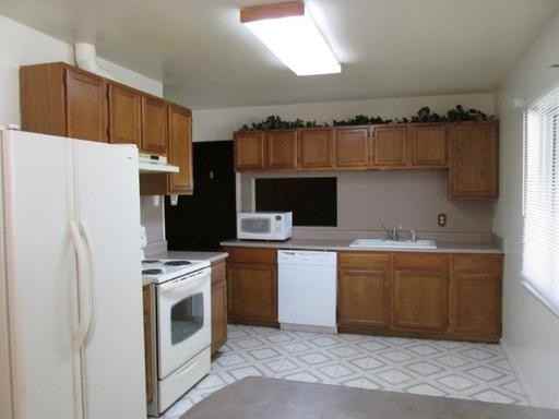 2896 S Wolff St - Photo 2 of 13