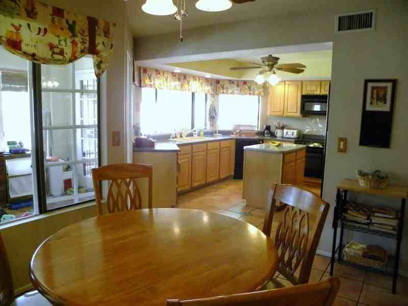 9212 S Kachina Dr - Photo 3 of 11