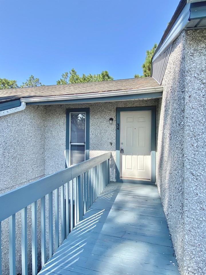 910 Brett Drive #34 - Photo 2 of 18