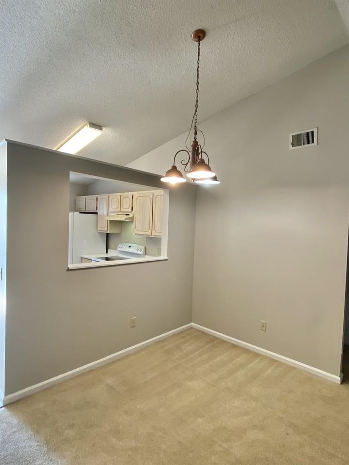 910 Brett Drive #34 - Photo 4 of 18