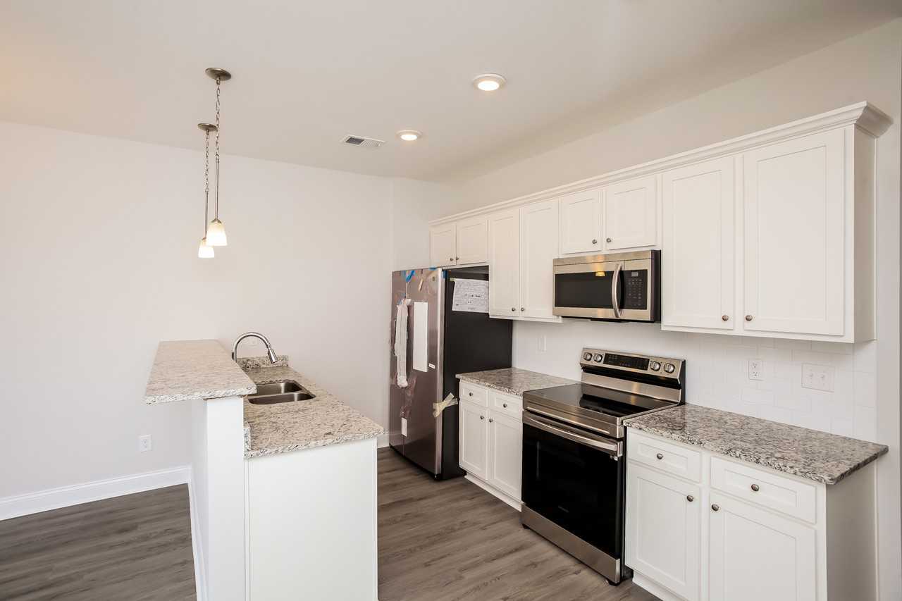 204 Satin Walnut Way - Photo 5 of 16