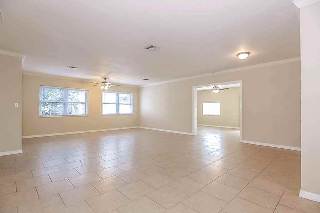 1300 79th Ave N - Photo 3 of 13