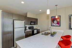 featured image of 888 E 66th St