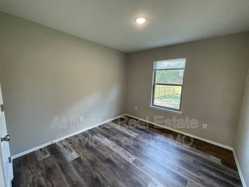 353 Rabbit Run St - Photo 7 of 15