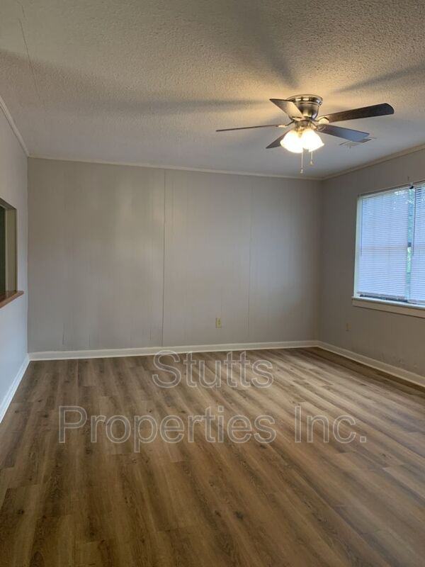 70 Shennandoah St - Photo 2 of 12