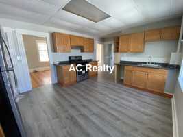 featured image of 45 Upham St #3